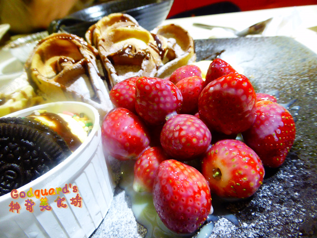 (推薦)[桃園|中壢火車站](文末菜單)平價有料高CP、美味爆漿巧克力湯圓——藍白拖 創意冰舖