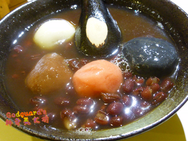 (推薦)[桃園|中壢火車站](文末菜單)平價有料高CP、美味爆漿巧克力湯圓——藍白拖 創意冰舖