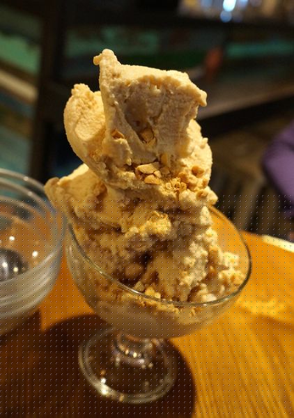 Aqua Kiss 水吻3(師大店)：Aqua Kiss ♥ 水吻3 ♥ 披薩千層塔 ♥草莓季尾聲