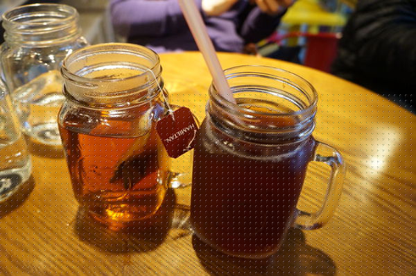 Aqua Kiss 水吻3(師大店)：Aqua Kiss ♥ 水吻3 ♥ 披薩千層塔 ♥草莓季尾聲