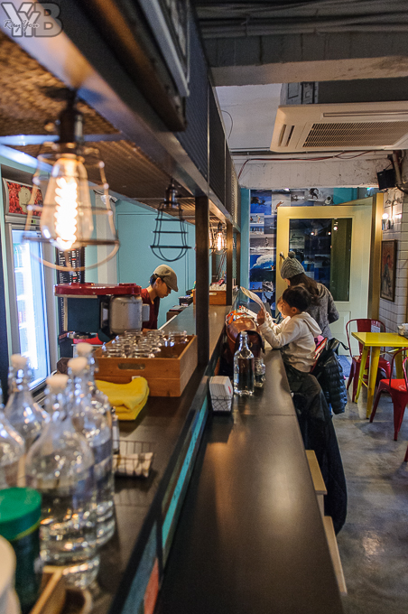 [師大美食] Aqua Kiss 3 水吻3師大店・LOFT混搭酒吧風格超有fu