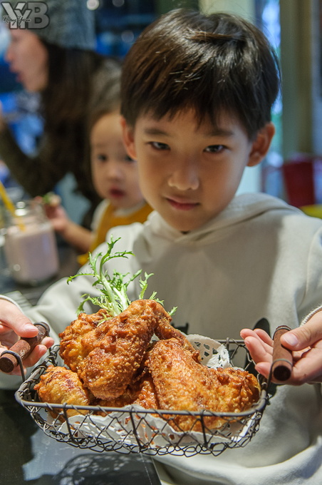 [師大美食] Aqua Kiss 3 水吻3師大店・LOFT混搭酒吧風格超有fu