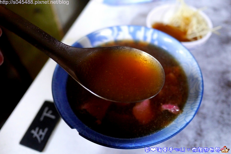 【台南在地美食】六千牛肉湯♥一大清早4點多，大家是都不用睡覺嗎?來台南沒吃過這間，別說你來過來台南!