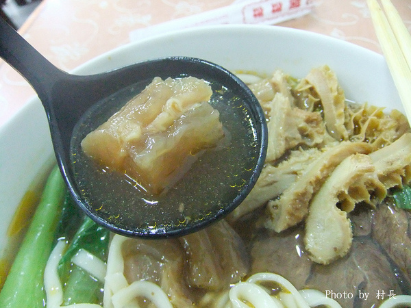 清水館台中小排麵:【食記】{高雄。鹽埕區}清水館-台中小排麵 清水館台中小排麵:【食記】{高雄。鹽埕區}清水館-台中小排麵