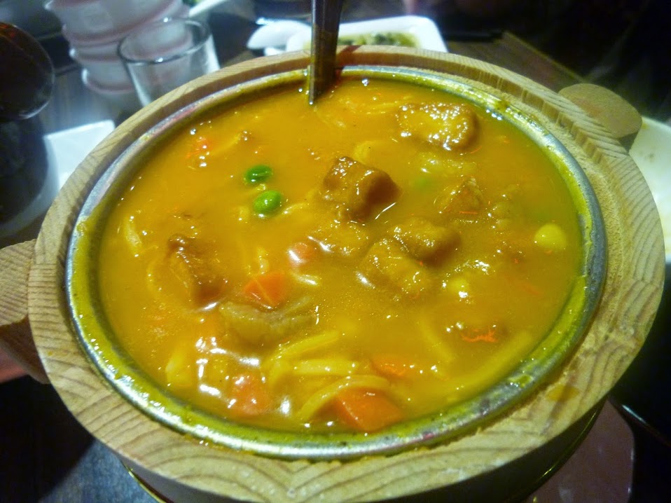 【新竹竹北/湘菜料理/口碑劵】2015老媽生日聚餐，連八十歲老人都說讚的招牌酸菜魚－胡同大媽DAMA餐廳