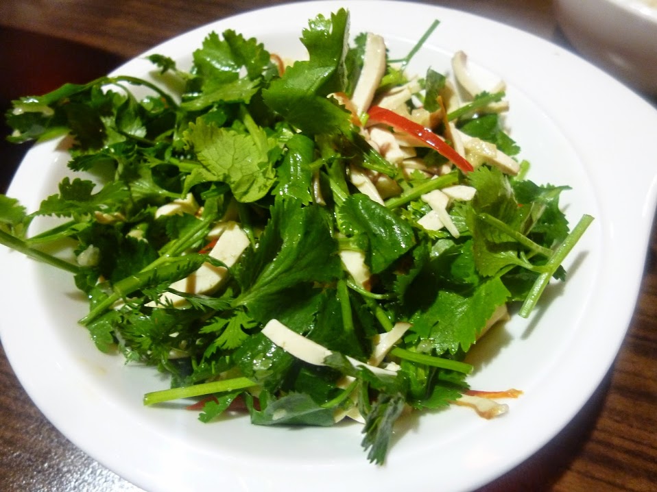 【新竹竹北/湘菜料理/口碑劵】2015老媽生日聚餐，連八十歲老人都說讚的招牌酸菜魚－胡同大媽DAMA餐廳