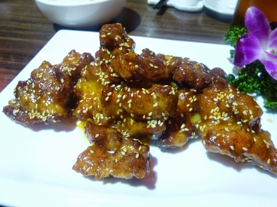 【新竹竹北/湘菜料理/口碑劵】2015老媽生日聚餐，連八十歲老人都說讚的招牌酸菜魚－胡同大媽DAMA餐廳