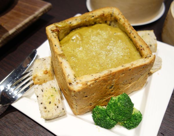 漢來蔬食(台南店)：漢來蔬食台南店(南紡夢時代3樓) 一種創意也創新的蔬食料理