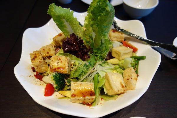 漢來蔬食(台南店)：漢來蔬食台南店(南紡夢時代3樓) 一種創意也創新的蔬食料理