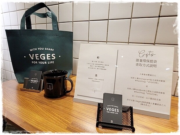 01557305.jpg 01557305.jpg