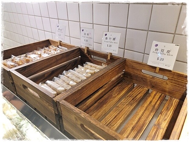 00557305.jpg 00557305.jpg