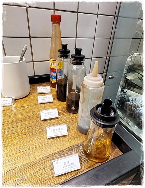 01657305.jpg 01657305.jpg