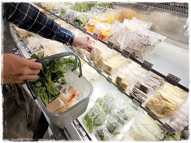 00757305.jpg 00757305.jpg