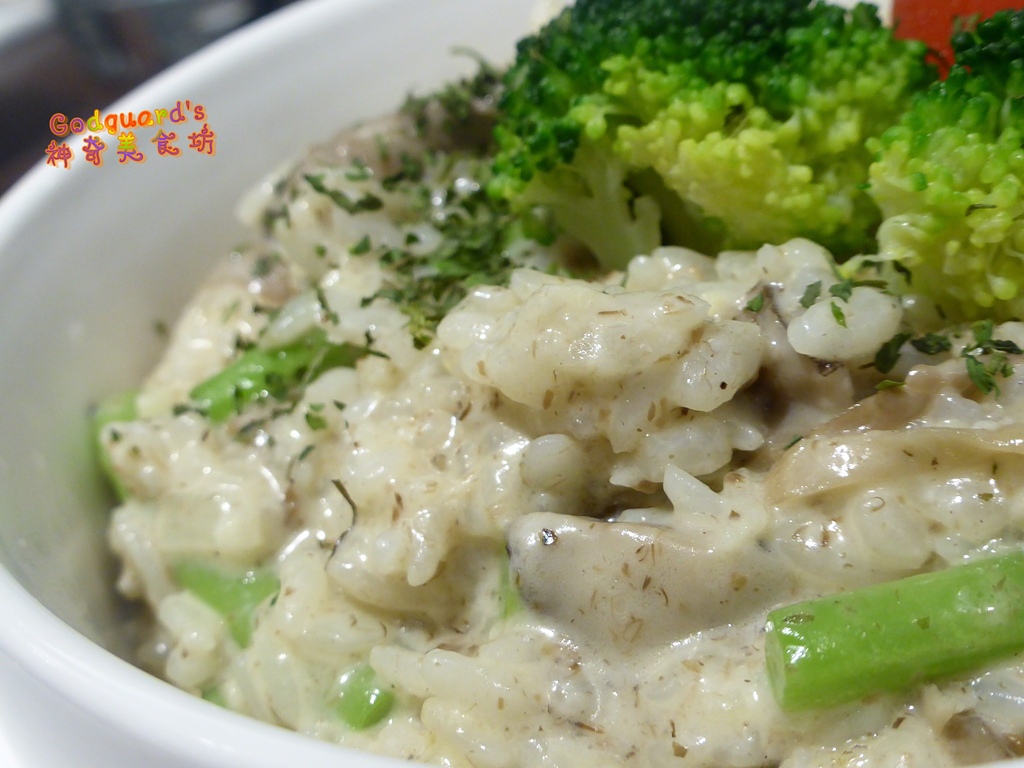 (推薦)[台北|永春站]燉飯好好吃～激推珍珠奶茶鬆餅！342巷Cafe(附菜單)