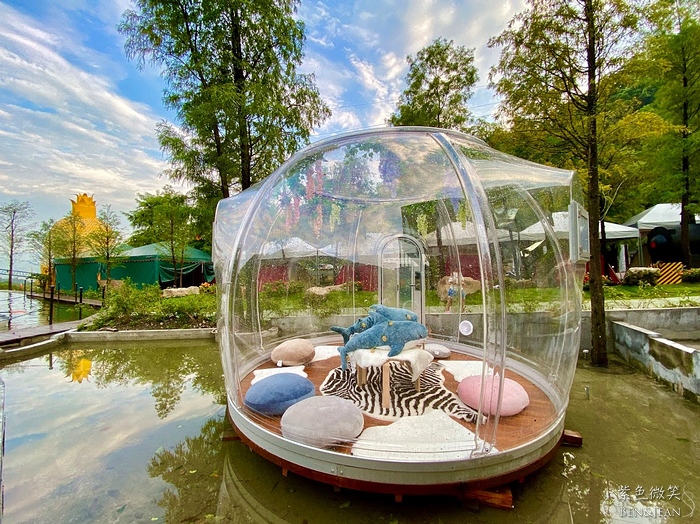 艾德堡德國城堡民宿(前台北德屋餐廳)品嚐德國人做的正宗德國豬腳套餐,外皮香酥肉質鬆軟 。香腸拼盤,有原味、巴伐利亞、起士口味一次收集|礁溪美食推薦