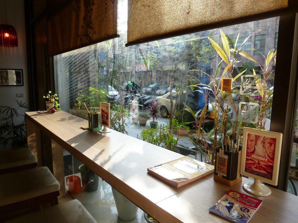 【苗栗竹南】學習大人的咖啡時光，一個人的跨年聚會－NINA CAFE