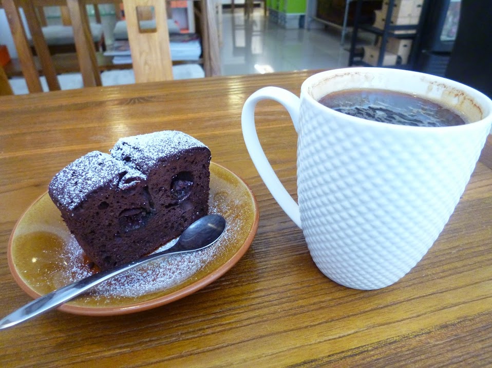 【苗栗竹南】學習大人的咖啡時光，一個人的跨年聚會－NINA CAFE