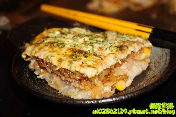 愛夏子あいさつ(海安店)：【台南-中西區】Show timex道地日式料理...半熟蛋牽絲起士麻糬/廣島燒/大阪燒《愛夏子あいさつ》