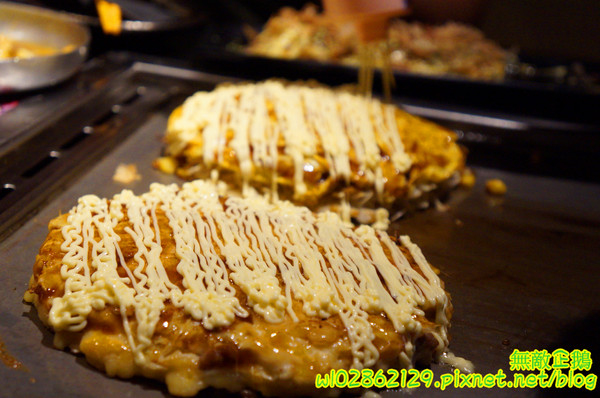 愛夏子あいさつ(海安店)：【台南-中西區】Show timex道地日式料理...半熟蛋牽絲起士麻糬/廣島燒/大阪燒《愛夏子あいさつ》