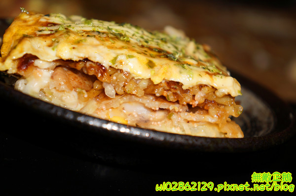 愛夏子あいさつ(海安店)：【台南-中西區】Show timex道地日式料理...半熟蛋牽絲起士麻糬/廣島燒/大阪燒《愛夏子あいさつ》