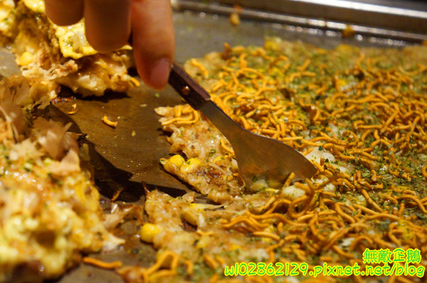 愛夏子あいさつ(海安店)：【台南-中西區】Show timex道地日式料理...半熟蛋牽絲起士麻糬/廣島燒/大阪燒《愛夏子あいさつ》