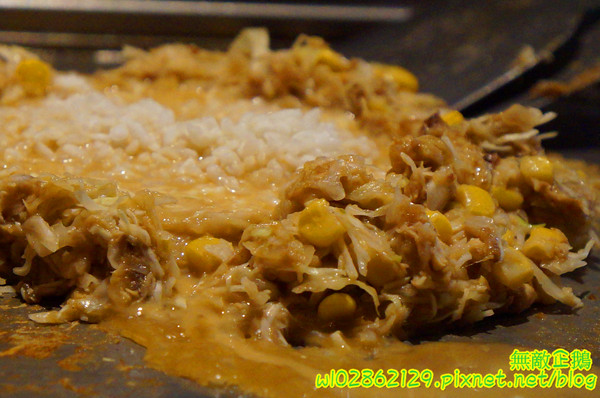 愛夏子あいさつ(海安店)：【台南-中西區】Show timex道地日式料理...半熟蛋牽絲起士麻糬/廣島燒/大阪燒《愛夏子あいさつ》