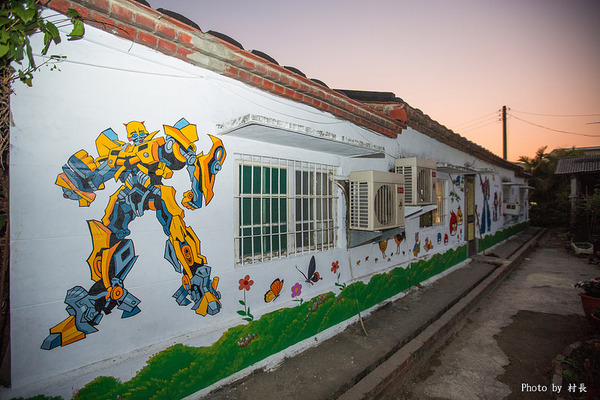 胡厝寮彩繪村:【遊記】{台南。善化區}紅磚牆的新外套-胡厝寮外婆的彩繪牆 胡厝寮彩繪村:【遊記】{台南。善化區}紅磚牆的新外套-胡厝寮外婆的彩繪牆
