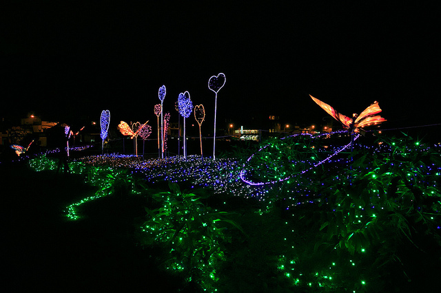 【金山景點】閃爍元旦。浪漫金山-北海岸金山水尾七彩之心夢幻燈海 (北海岸燈海金山篇)