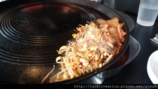 『呷』「捷運101/世貿站」☆ HONEY PIG ☆ 24小時大口吃韓式烤肉的好所在