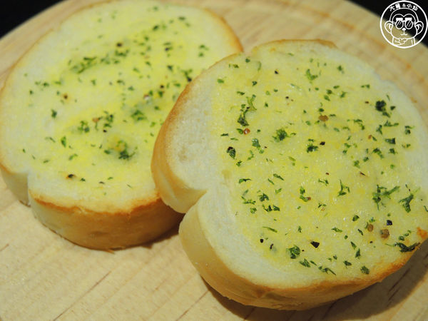 哈克廚房:呷飽祙【台北信義・Hack Bistro 哈克廚房】銷魂燉飯與義大利麵 哈克廚房:呷飽祙【台北信義・Hack Bistro 哈克廚房】銷魂燉飯與義大利麵