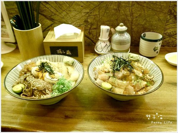 ||食記||-[台中]-隱藏丼飯達人/日式居酒屋-高人氣海鮮丼飯-市政店(有menu)