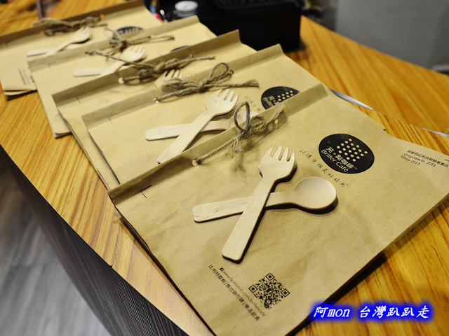 <台中西區>食記:茪點咖啡~讓人讚賞的比利時列日鬆餅和好吃的千層麵