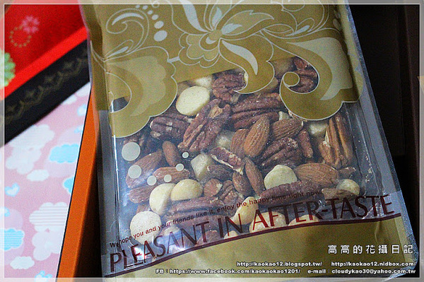 鴻鼎菓子:【宅配】鴻鼎菓子。年節禮盒系列:悅滿真情禮盒&菓然真情過年禮盒