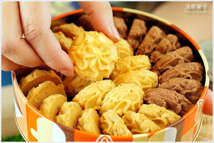 【台中伴手禮】鴻鼎菓子．鳳凰酥、曲奇餅、堅果塔!中秋禮盒、逢年過節送禮首選!