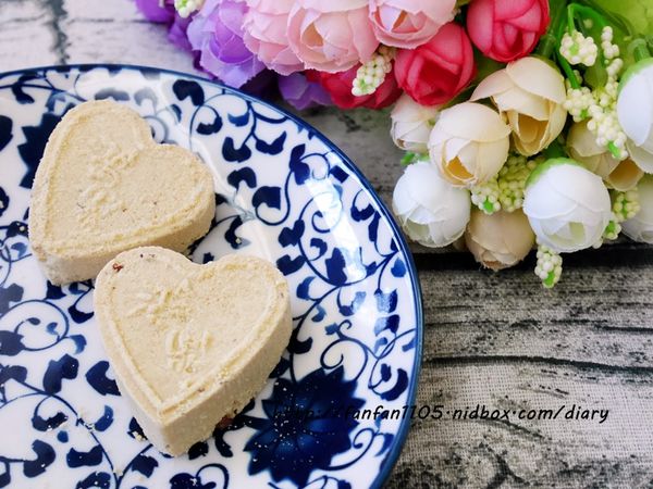 【台中豐原伴手禮】鴻鼎菓子 純杏仁餅 純天然 傳統風味 年節禮盒首選 (6).JPG