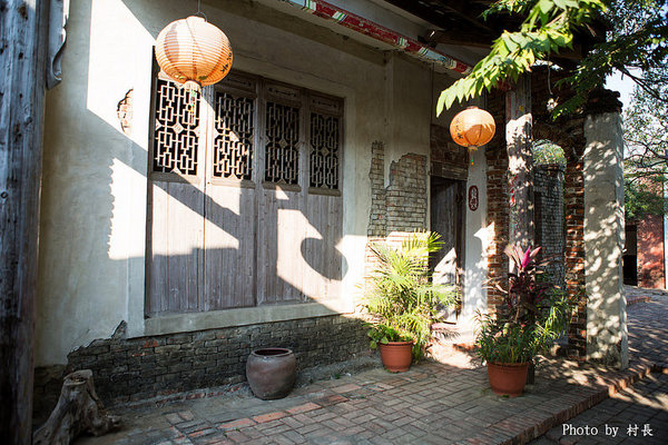 老塘湖藝術坊。草坔五路財神廟：【遊記】｛台南。學甲區｝仿古懷舊-老塘湖藝術坊