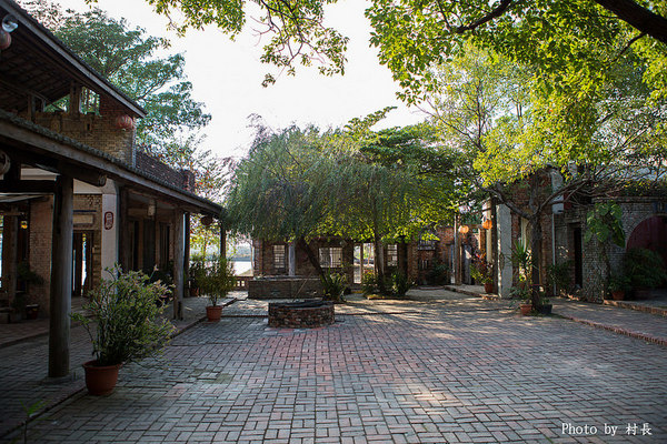 老塘湖藝術坊。草坔五路財神廟：【遊記】｛台南。學甲區｝仿古懷舊-老塘湖藝術坊