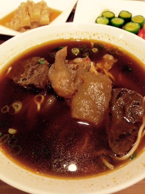 [台北] 鼎泰豐~不止小籠包~牛肉麵也好吃!!!