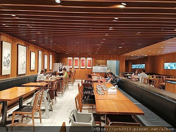 鼎泰豐新光南西店/與學生相聚