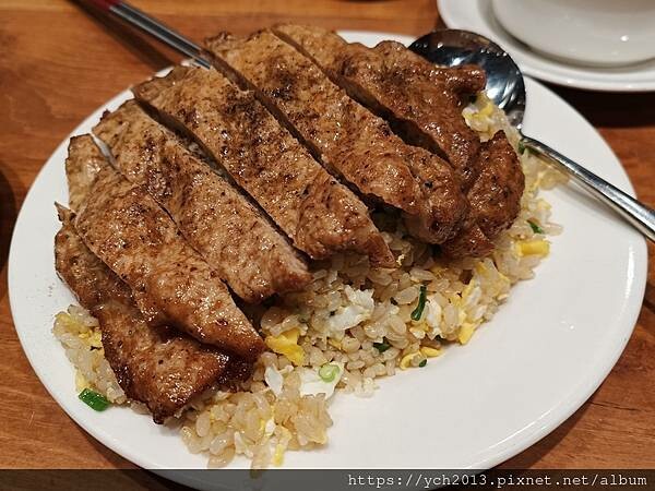 鼎泰豐新光南西店/與學生相聚