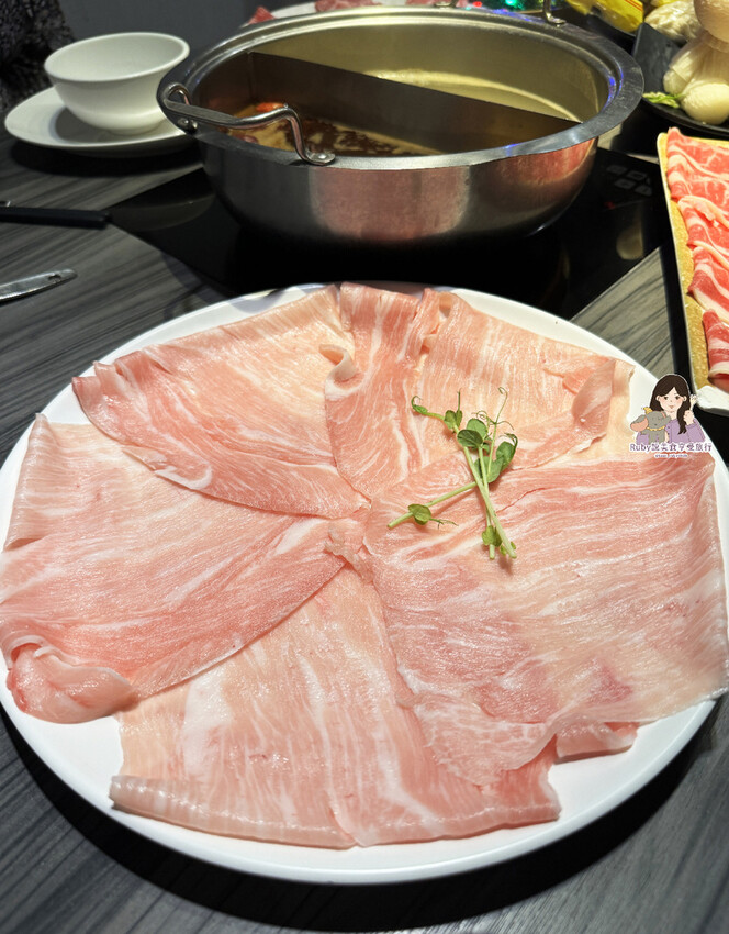 【晴光商圈美食】好食多涮涮屋-雙城店附菜單,大塊肉片、海鮮新