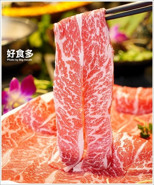 【台北美食】好食多涮涮鍋(雙城店)．超萌粉紅熊泡湯!四人份豪華海陸饗宴、超大肉盤、黃金海鮮船，飽到天靈蓋不誇張!