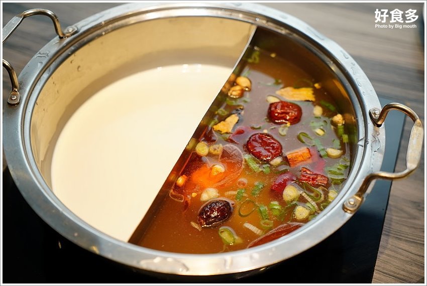 【台北美食】好食多涮涮鍋(雙城店)．超萌粉紅熊泡湯!四人份豪華海陸饗宴、超大肉盤、黃金海鮮船，飽到天靈蓋不誇張!