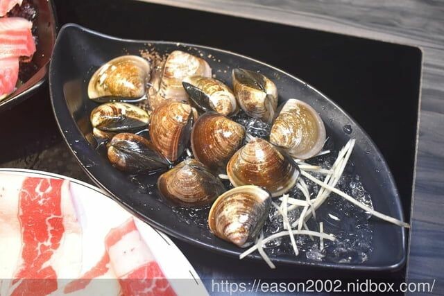 台北美食｜好食多涮涮鍋 雙城店 肉食控的火鍋天堂，雙人套餐免費招待肉品16oz 牛奶熊熊泡澡，好療癒～ -  就是這樣。吃喝玩樂。愛漂亮部落格 - FashionGuide 華人時尚專業評鑑