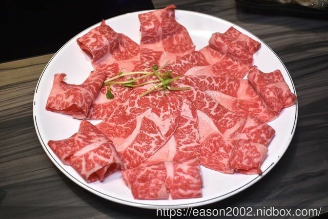 台北美食｜好食多涮涮鍋 雙城店 肉食控的火鍋天堂，雙人套餐免費招待肉品16oz 牛奶熊熊泡澡，好療癒～ -  就是這樣。吃喝玩樂。愛漂亮部落格 - FashionGuide 華人時尚專業評鑑