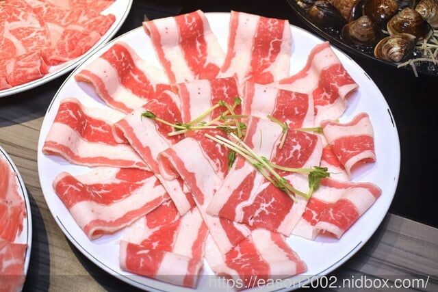 台北美食｜好食多涮涮鍋 雙城店 肉食控的火鍋天堂，雙人套餐免費招待肉品16oz 牛奶熊熊泡澡，好療癒～ -  就是這樣。吃喝玩樂。愛漂亮部落格 - FashionGuide 華人時尚專業評鑑