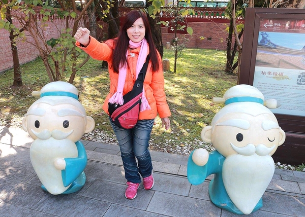 臺北孔廟：【台北景點】台北市孔廟~Q版造型的孔子爺爺公仔好可愛/沒想到孔廟也走這麼古錐的路線