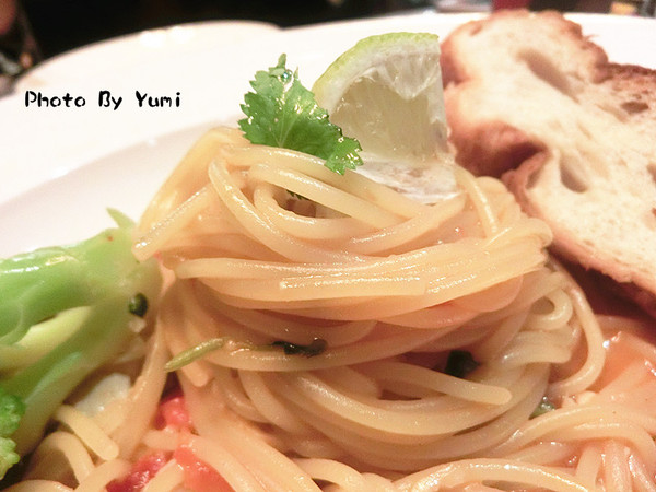 樂昂咖啡(健行店)：【台中食記】進擊吐司~領結吐司可愛登場!!義大利麵也非常美味!!@樂昂咖啡LOVE ONE CAFE(健行店)