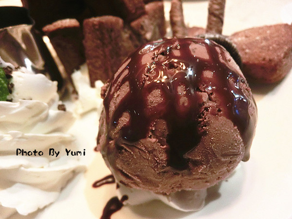 樂昂咖啡(健行店)：【台中食記】進擊吐司~領結吐司可愛登場!!義大利麵也非常美味!!@樂昂咖啡LOVE ONE CAFE(健行店)