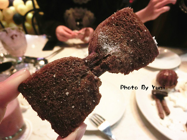 樂昂咖啡(健行店)：【台中食記】進擊吐司~領結吐司可愛登場!!義大利麵也非常美味!!@樂昂咖啡LOVE ONE CAFE(健行店)